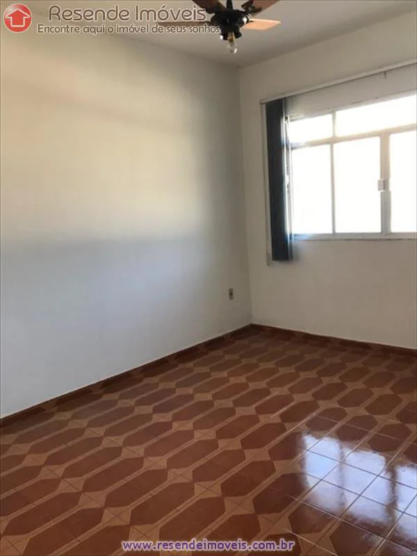 Foto 9 de 17 - Casa para venda e aluguel em Montese