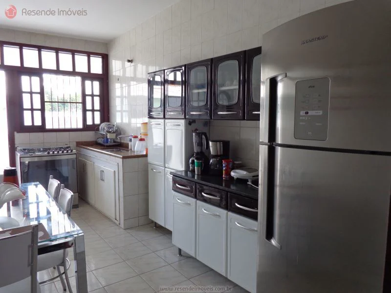 Foto 4 de 9 - Casa para venda em Santa Isabel