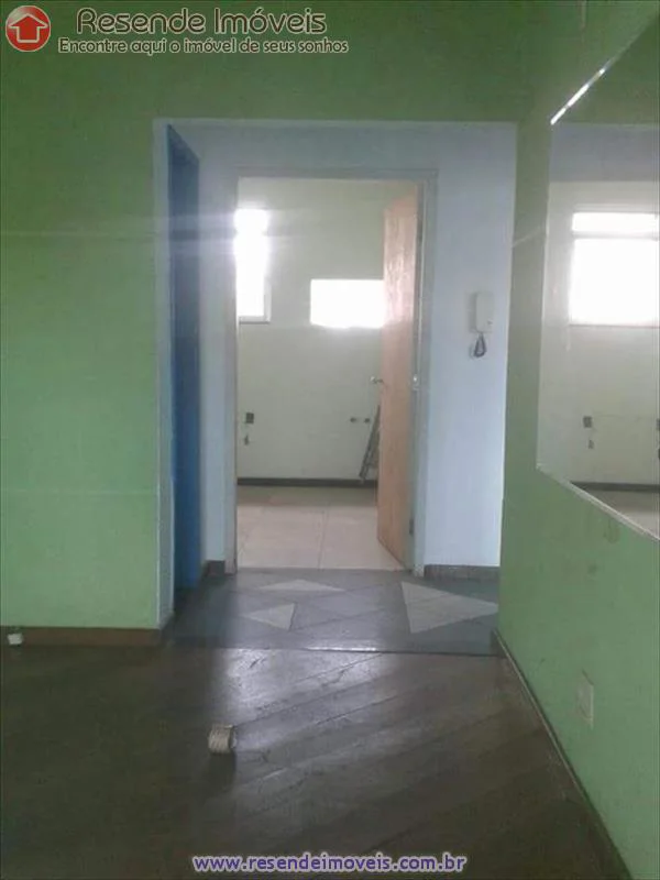 Foto 2 de 18 - Loja para venda em Comercial