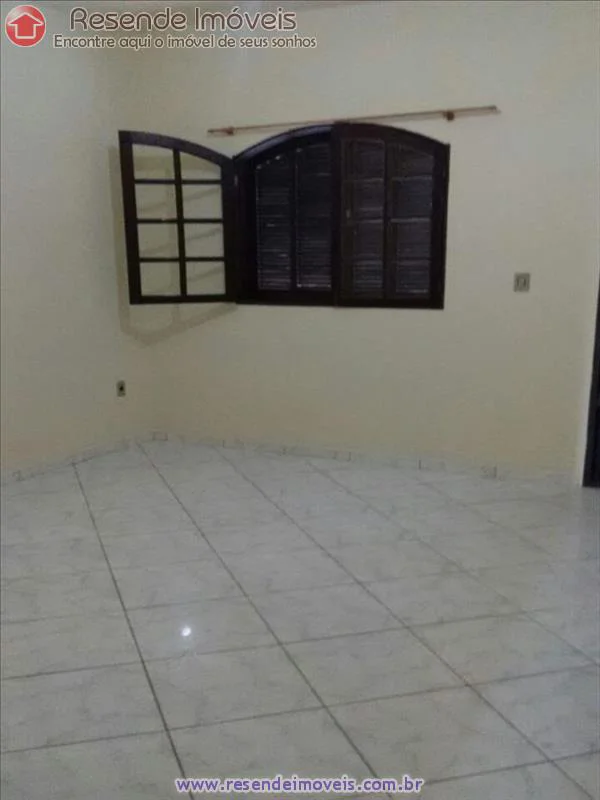 Foto 3 de 16 - Casa para aluguel em Fazenda da Barra III