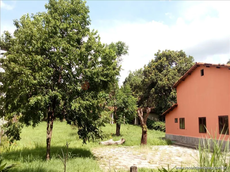 Foto 3 de 6 - Casa para venda em Casa da Lua