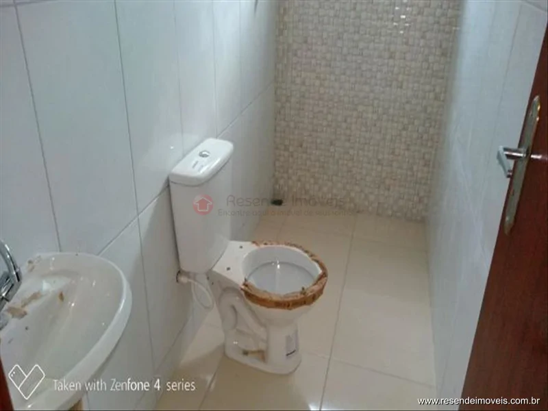 Foto 14 de 19 - Casa para venda em Monet