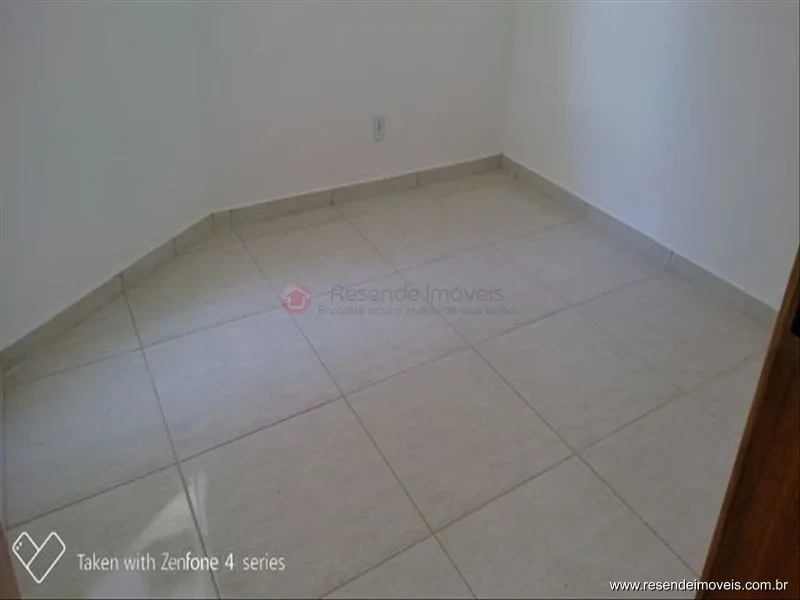 Foto 11 de 13 - Casa para venda em Morada da Montanha