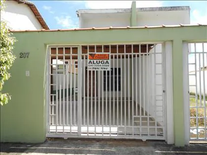 Casa para aluguel em Jardim do Sol