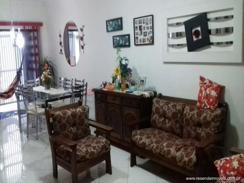 Foto 1 de 23 - Casa para venda em Montese