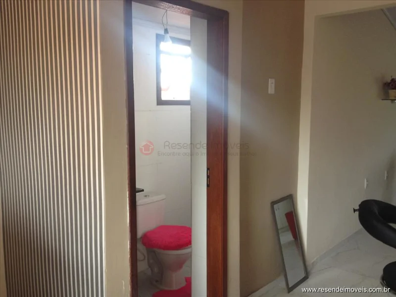 Foto 2 de 5 - Kitnet para venda em Santa Isabel