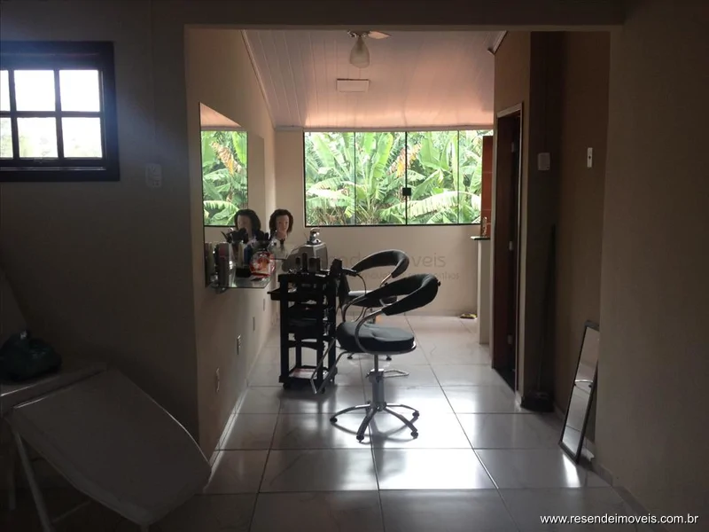 Foto 3 de 5 - Kitnet para venda em Santa Isabel