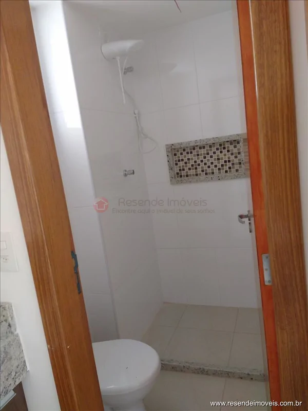 Foto 2 de 11 - Flat para venda e aluguel em Jardim Tropical