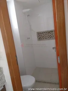 Flat para venda e aluguel em Jardim Tropical