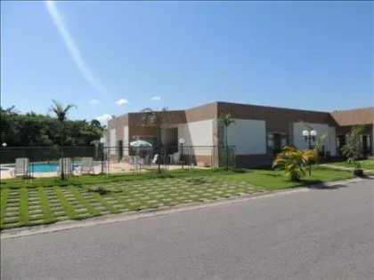 Casa em condomínio para aluguel em Morada da Colina