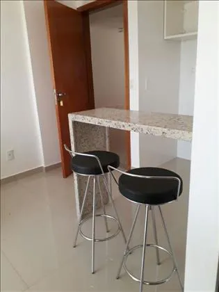 Apartamento para venda e aluguel em Jardim Tropical