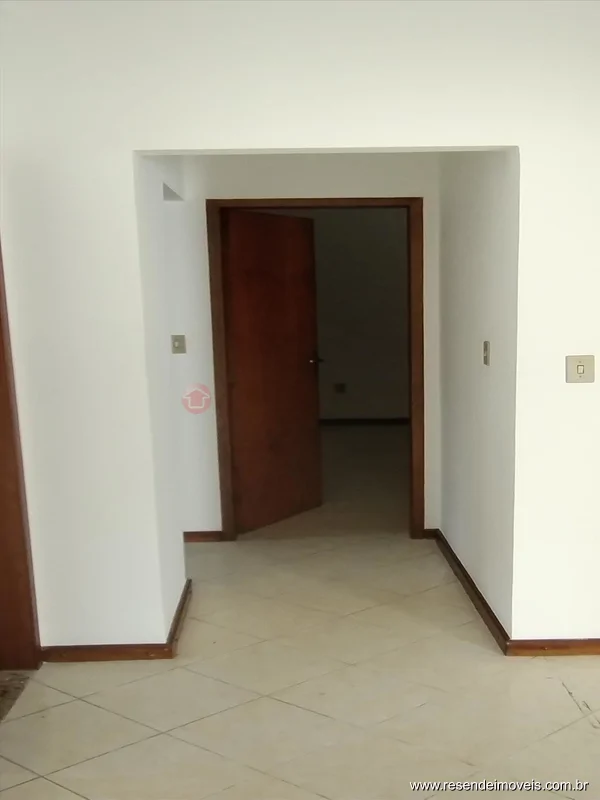 Foto 10 de 20 - Casa para venda em Santa Isabel