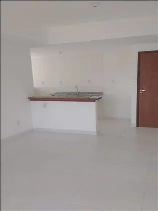 Apartamento para venda e aluguel em Centro