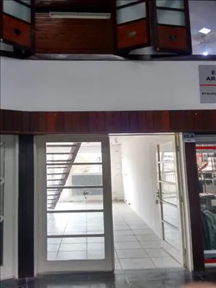 Loja para aluguel em Manejo