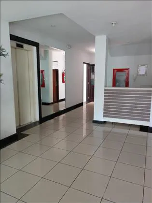 Apartamento para aluguel em Comercial