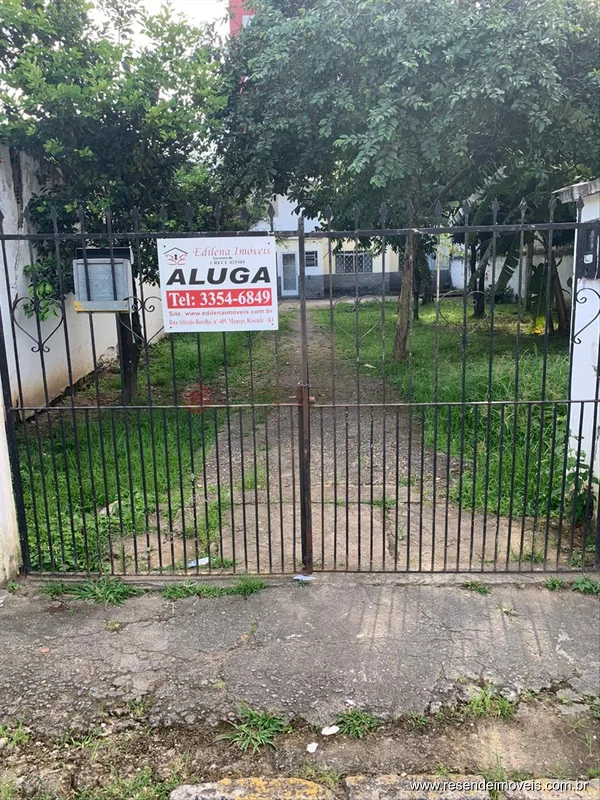 Foto 1 de 14 - Casa para aluguel em Vila Santa Cecília