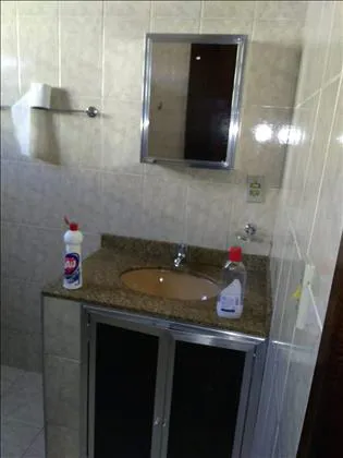 Casa para aluguel em Vila Adelaide