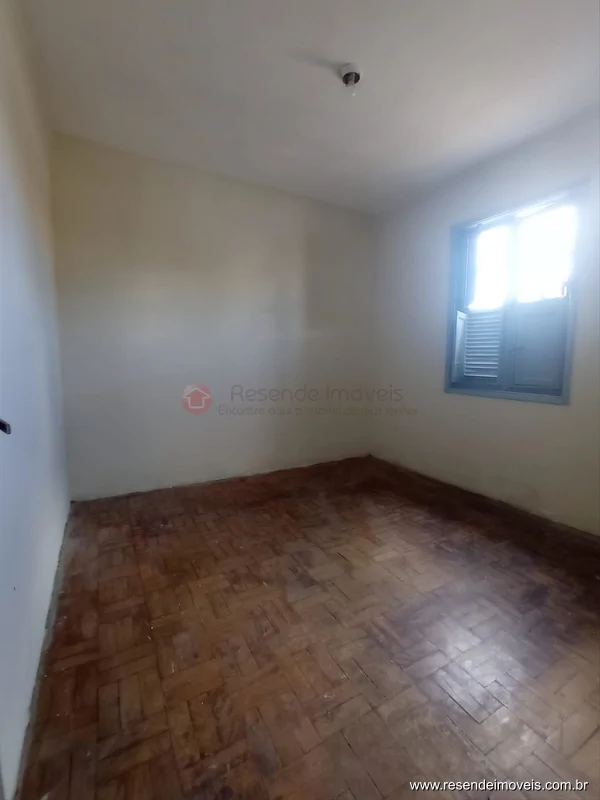 Foto 3 de 13 - Casa para aluguel em Vila Santa Cecília