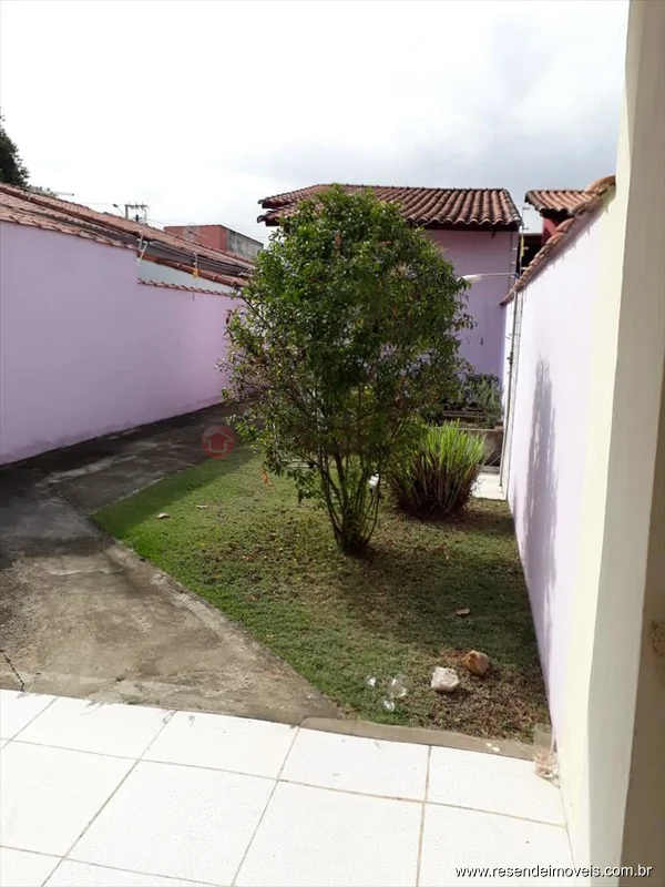 Foto 2 de 8 - Casa para venda em Jardim Alegria