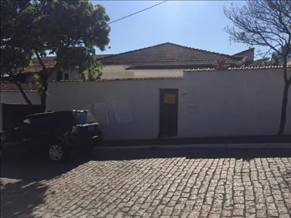 Casa para aluguel em Vila Adelaide