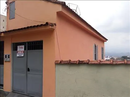 Casa para aluguel em Vila Central
