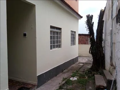 Casa para aluguel em Vila Central