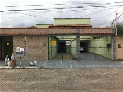 Casa em condomínio para aluguel em Vila Julieta