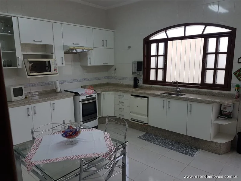 Foto 3 de 19 - Casa para venda em Morada da Colina