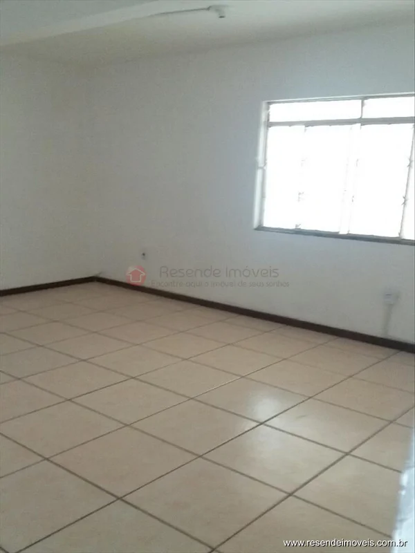 Foto 1 de 6 - Casa para aluguel em Vila Julieta