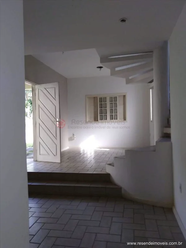 Foto 2 de 19 - Casa para venda em Casa da Lua