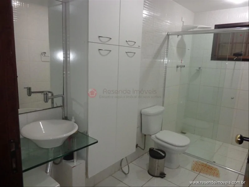 Foto 2 de 37 - Casa para venda em Casa da Lua