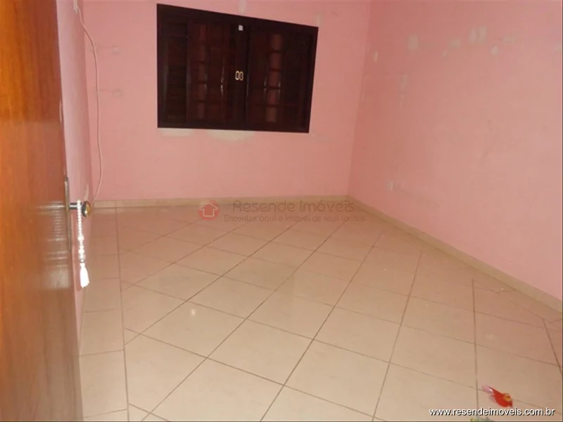 Foto 12 de 37 - Casa para venda em Casa da Lua