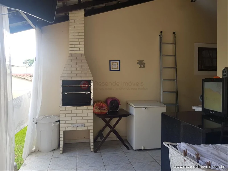 Foto 33 de 37 - Casa para venda em Casa da Lua