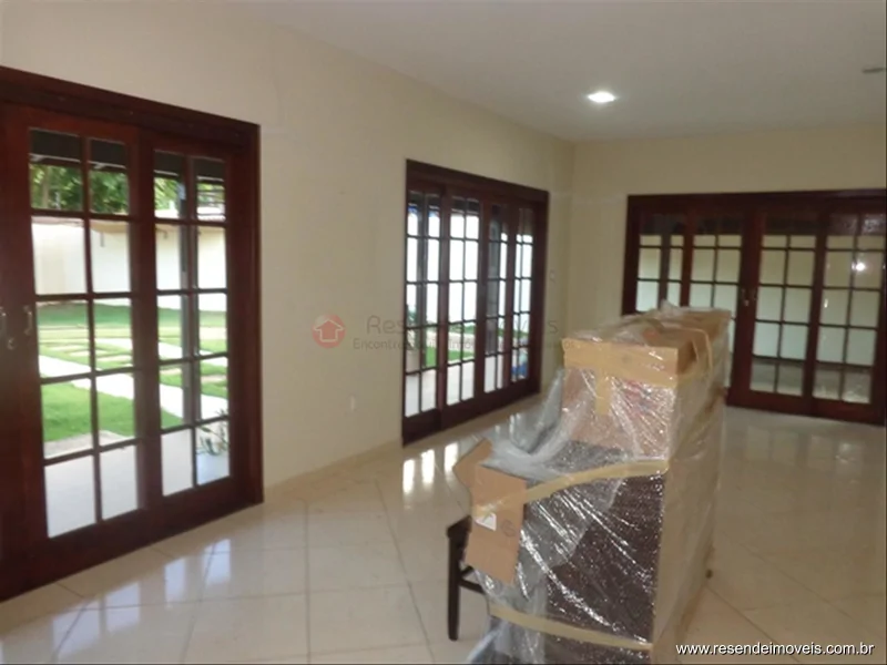 Foto 1 de 37 - Casa para venda em Casa da Lua