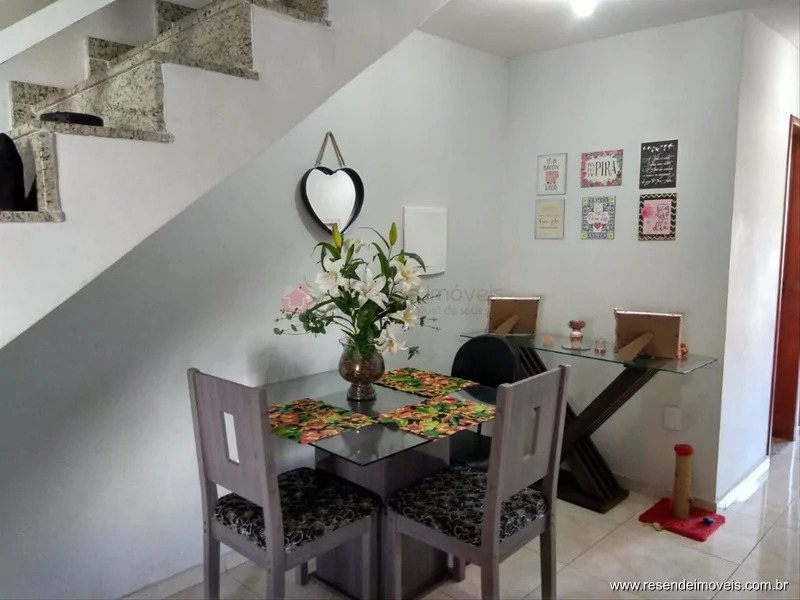 Foto 2 de 18 - Casa para venda em Monet