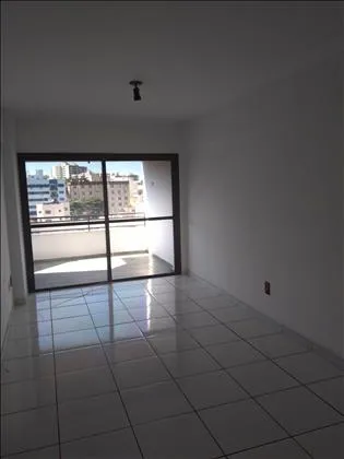 Apartamento para aluguel em Comercial