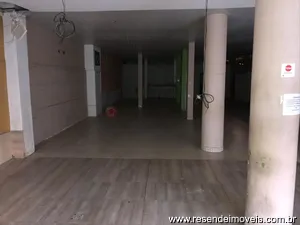 Loja para aluguel em Manejo