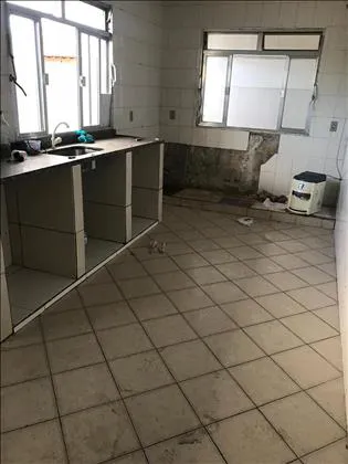 Prédio para venda em Alambari