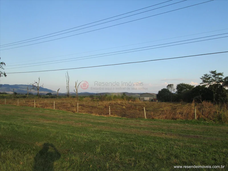 Foto 2 de 4 - Área comum para venda em Fazenda da Barra