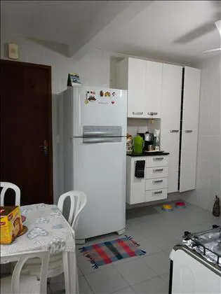 Apartamento para aluguel em Comercial