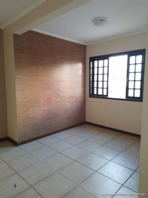 Foto 12 de 16 - Casa para venda em Vila Verde