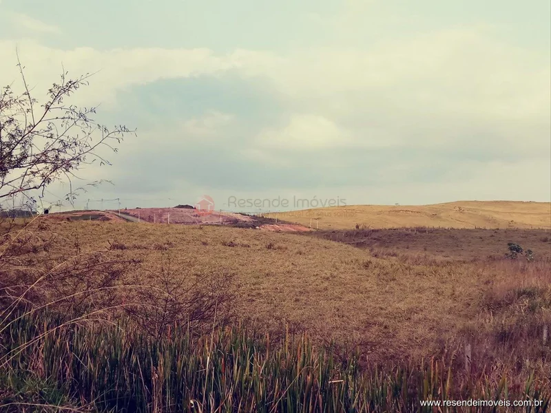 Foto 4 de 10 - Terreno para venda em Casa da Lua