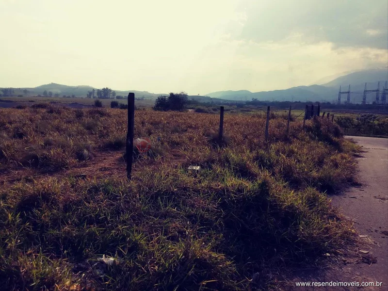 Foto 2 de 10 - Terreno para venda em Casa da Lua