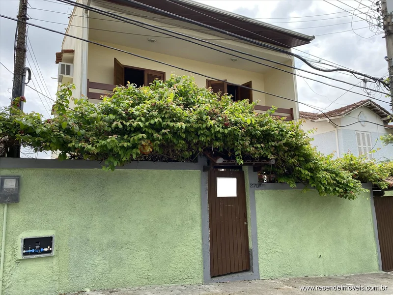 Foto 1 de 11 - Casa para aluguel em Montese