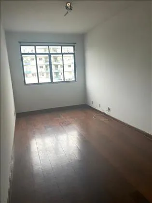 Apartamento para aluguel em Comercial