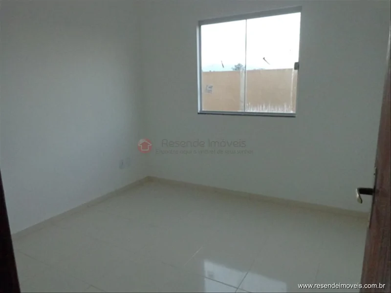 Foto 14 de 18 - Casa para venda em Parque Embaixador