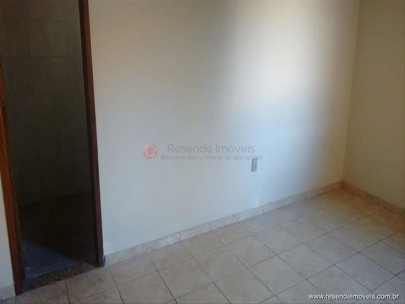 Foto 11 de 16 - Casa para venda e aluguel em Monet