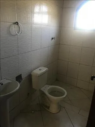 Casa para venda e aluguel em Lava-pés