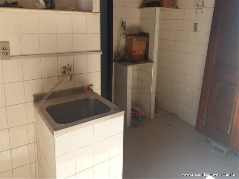 Foto 8 de 12 - Casa para venda e aluguel em Jardim Brasília