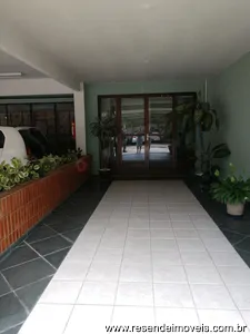 Apartamento para aluguel em Comercial